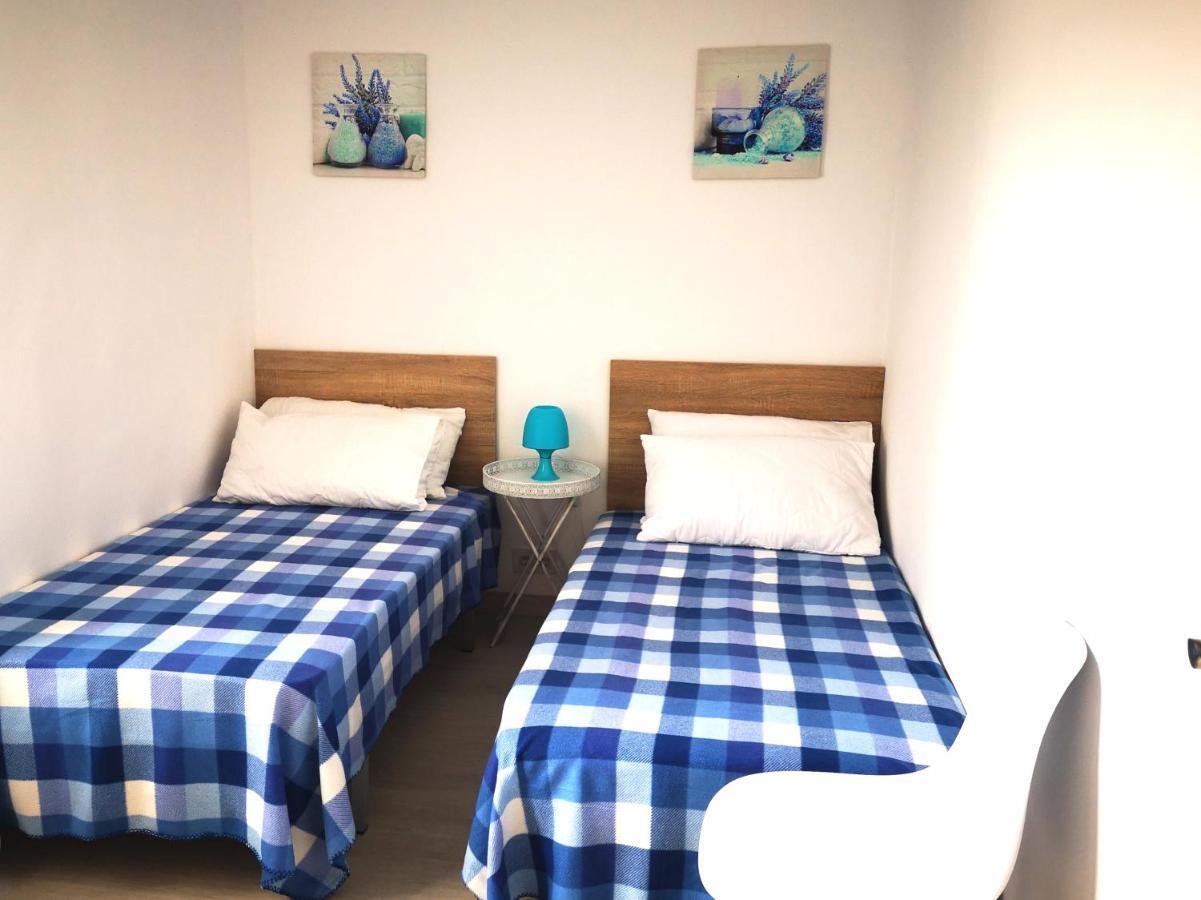 3 Bedroom 150 M From The Beach Торевьиа Экстерьер фото